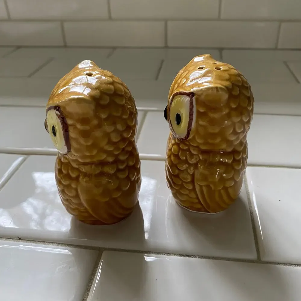 OWL Salt & Pepper Shakers Ceramic Vintage Made in Japan Original Sticker
